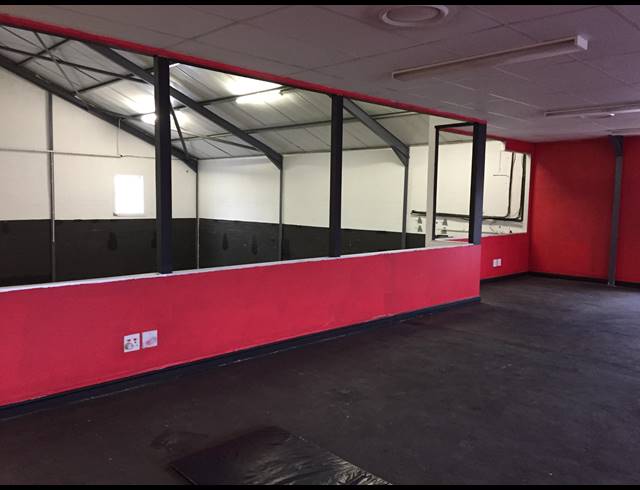 395M² WAREHOUSE RENTED IN WESTLAKE
